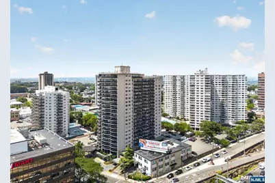 2077 Center Avenue Phb #PHB, Fort Lee, NJ 07024 - Photo 50