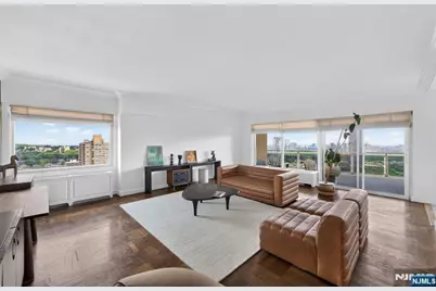 2077 Center Avenue Phb #PHB, Fort Lee, NJ 07024 - Photo 8