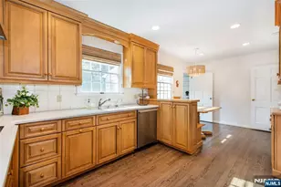 122 Crest Rd, Ridgewood, NJ 07450 - Photo 12