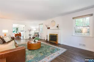 122 Crest Rd, Ridgewood, NJ 07450 - Photo 4