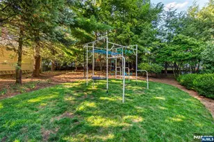 122 Crest Rd, Ridgewood, NJ 07450 - Photo 30