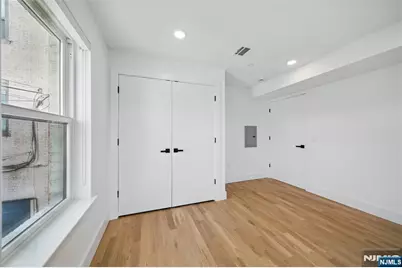 11 W Railroad Avenue 2 #2, Tenafly, NJ 07670 - Photo 8