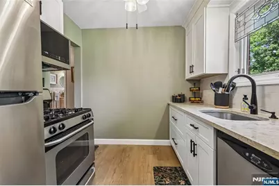 2-33 35th Street, Fair Lawn, NJ 07410 - Photo 8