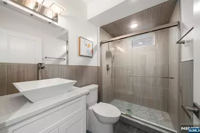 37 Winterburn Place, Edgewater, NJ 07020 - Photo 20