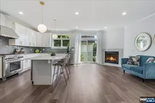 37 Winterburn Pl, Edgewater, NJ 07020 - Photo 12