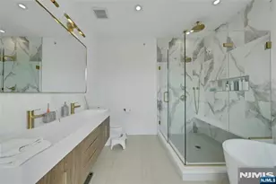 2282 7th St, Fort Lee, NJ 07024 - Photo 24