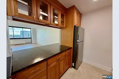 770 Anderson Avenue 14C #14C, Cliffside Park, NJ 07010 - Photo 4