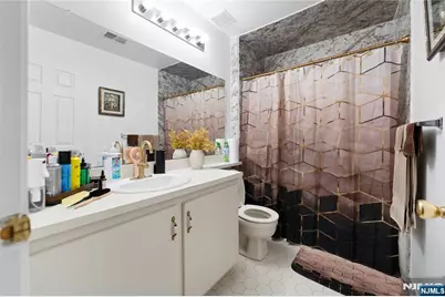 25 Holly Street, Jersey City, NJ 07305 - Photo 16