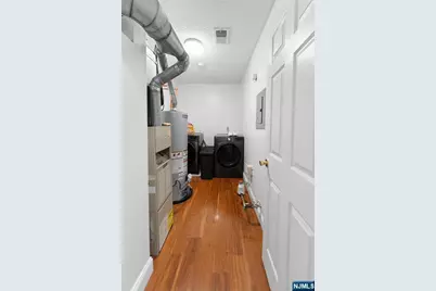 25 Holly Street, Jersey City, NJ 07305 - Photo 22