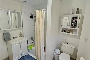 113 Kansas St, Hackensack, NJ 07601 - Photo 6