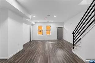 43 1/2 Cortland St, Newark, NJ 07105 - Photo 6