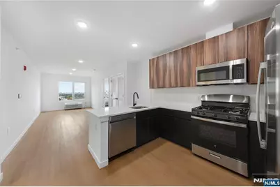768 Bergen Street 4C #4C, Newark, NJ 07108 - Photo 2
