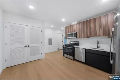 768 Bergen Street 5D #5D, Newark, NJ 07108 - Photo 2