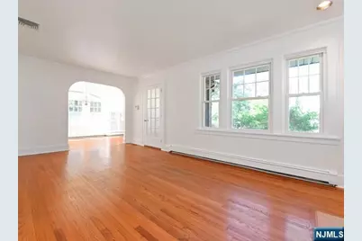 8 Laurel Avenue, Tenafly, NJ 07670 - Photo 4