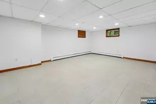 8 Laurel Ave, Tenafly, NJ 07670 - Photo 18