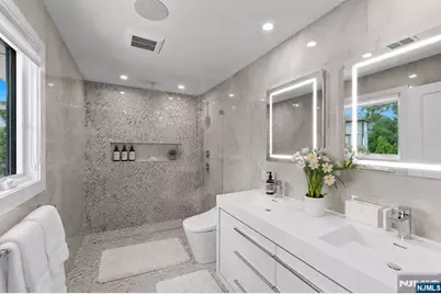 35 Jane Drive, Englewood Cliffs, NJ 07632 - Photo 26