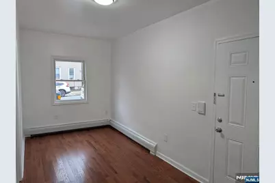 154 Highland Avenue 1 #1, Clifton, NJ 07011 - Photo 2
