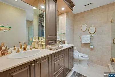 100 Carlyle Drive C06B #C06B, Cliffside Park, NJ 07010 - Photo 26