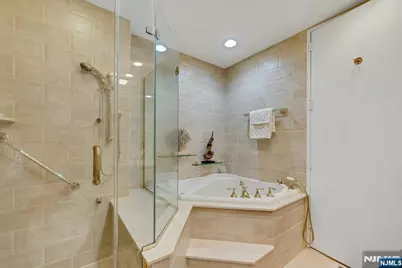 100 Carlyle Drive 6B - South #6B - South, Cliffside Park, NJ 07010 - Photo 26