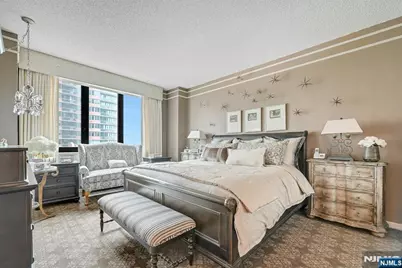 100 Carlyle Drive 6B - South #6B - South, Cliffside Park, NJ 07010 - Photo 22