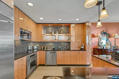 100 Carlyle Drive C06B #C06B, Cliffside Park, NJ 07010 - Photo 14