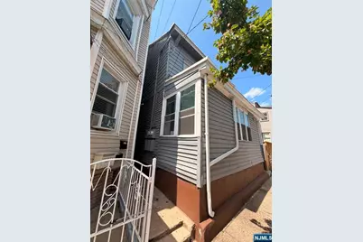 42 York Street, Paterson, NJ 07524 - Photo 2