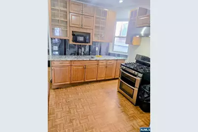 361 Fairview Avenue 1F #1F, Fairview, NJ 07022 - Photo 4