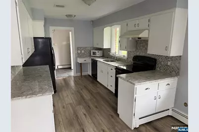 333 Ratzer Road, Wayne, NJ 07470 - Photo 6