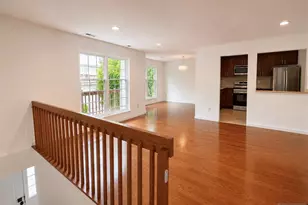 555 Ridge Ln, Fort Lee, NJ 07024 - Photo 6