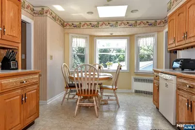 88 Spring Valley Road, Oradell, NJ 07649 - Photo 4