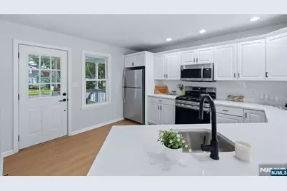 37 Colfax Avenue, Roselle Park, NJ 07204 - Photo 12