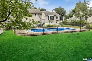 48 Andover Dr, Wayne, NJ 07470 - Photo 40