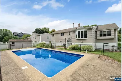 48 Andover Drive, Wayne, NJ 07470 - Photo 6