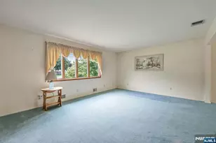 48 Andover Dr, Wayne, NJ 07470 - Photo 12