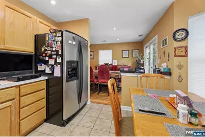 2053 Charles Court, Mahwah, NJ 07430 - Photo 16