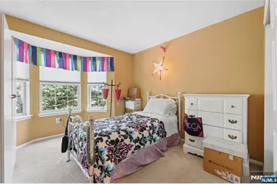 2053 Charles Court, Mahwah, NJ 07430 - Photo 30