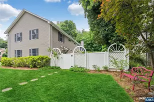 720 Maxwell Pl, Ridgewood, NJ 07450 - Photo 32