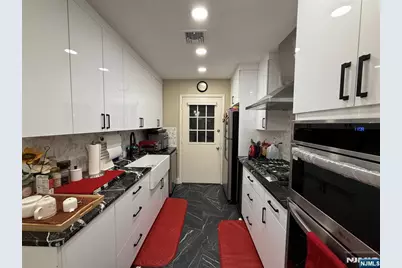 25-3 Tamaron Drive, Waldwick, NJ 07463 - Photo 4