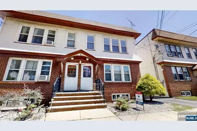 11 Schuyler Court R2 #R2, Kearny, NJ 07032 - Photo 2