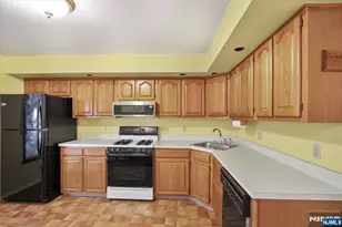 3 Brookside Heights F, Wanaque, NJ 07465 - Photo 10