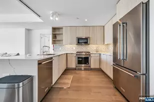 800 Ave At Port Imperial Blvd 703, Weehawken, NJ 07086 - Photo 4