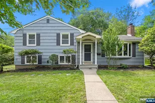 14 Greenway Ct, Closter, NJ 07624 - Photo 1