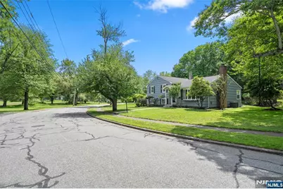 14 Greenway Court, Closter, NJ 07624 - Photo 26