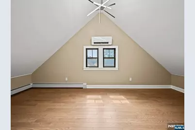 210 Spring Valley Avenue, Hackensack, NJ 07601 - Photo 34