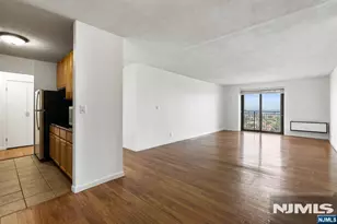 7855 Blvd East 27H, North Bergen, NJ 07047 - Photo 4