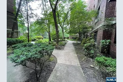 100 Palisade Avenue C13 #C13, Englewood, NJ 07631 - Photo 2