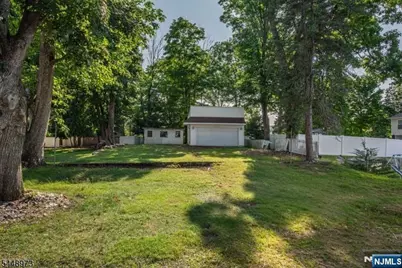 7 3rd Street, Butler, NJ 07405 - Photo 12