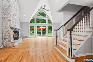 922 Hilltop Terrace, Franklin Lakes, NJ 07417 - Photo 6