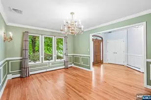 922 Hilltop Terrace, Franklin Lakes, NJ 07417 - Photo 12