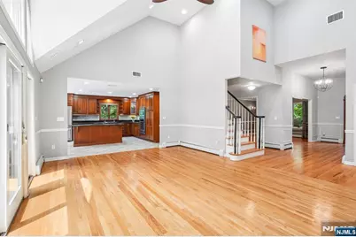 922 Hilltop Terrace, Franklin Lakes, NJ 07417 - Photo 8